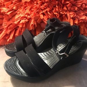 Black Croc Wedges
